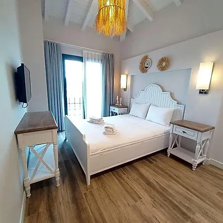 فندق Chloe Alacati 5*